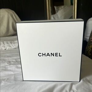 CHANEL Classic White Box